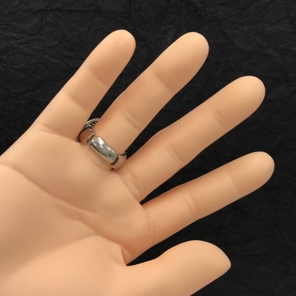 Multicolor Unique Rhinestone Statement Cocktail Stretch Ring - Picture 4 of 4